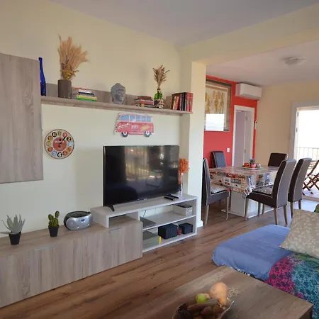 Apto Tcanigo 8d - Piscina Y Parking Comunitarios, Wifi, A/a, Vistas Fantasticas. - Es-89-98 *